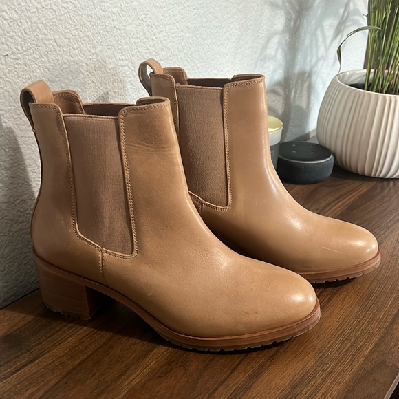 NEW Nisolo Ana Go-To Heeled Chelsea Boot in almond, size 10 - Picture 3 of 7